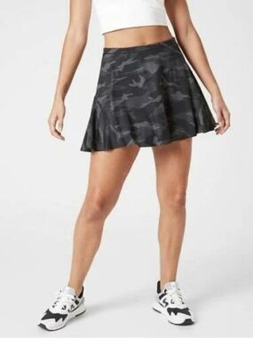 Athleta Black Gray Camo Match Point Skort Small